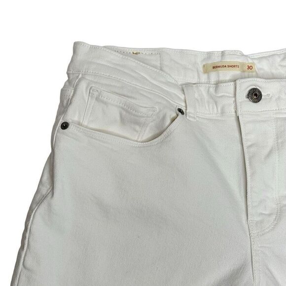 Levi’s white denim classic Bermuda shorts size 30 - Picture 6 of 13